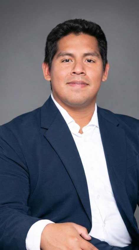 Nicolas Llanos 